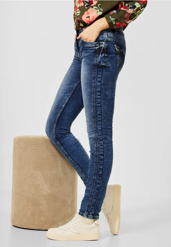 Loose Fit Jeans