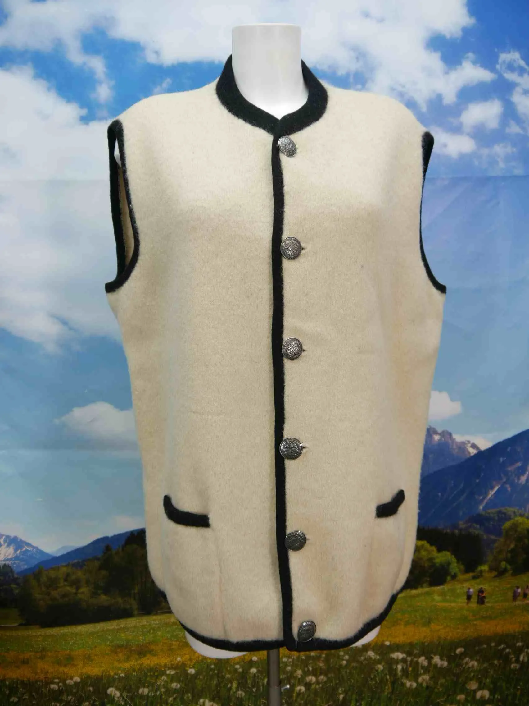 Original Dachstein creme außergewöhnliche Weste fesche Trachtenweste Weste Gr.44