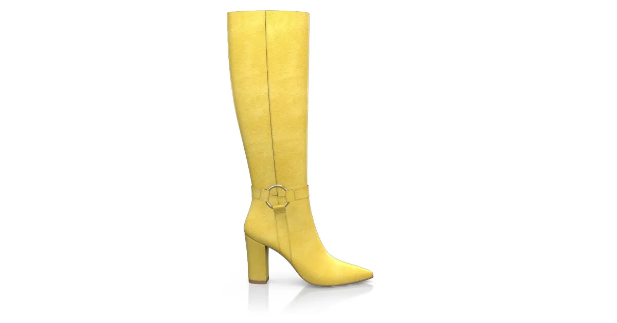 Spitze Stiefel mit hohem Absatz