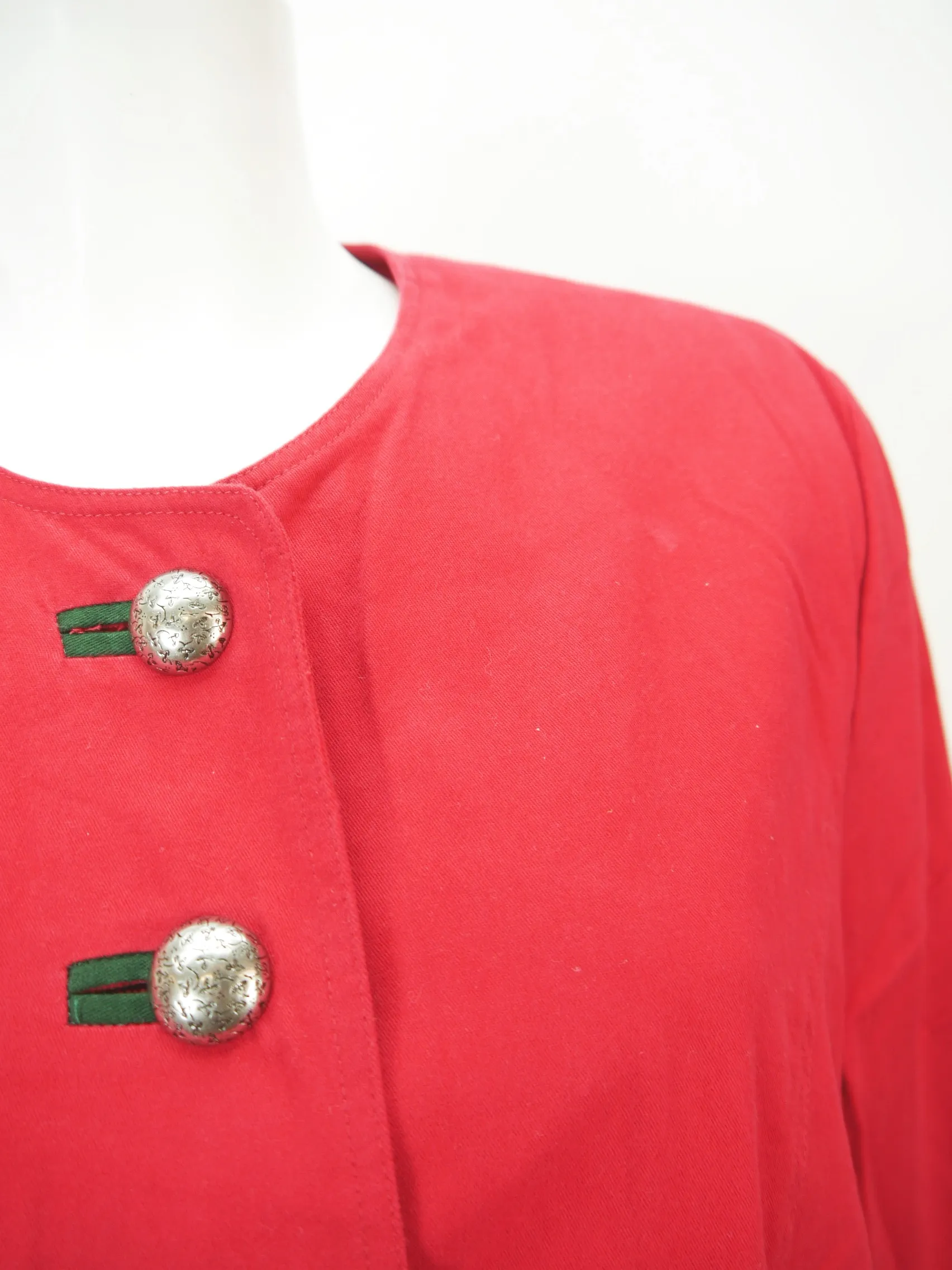 Wundervoll rot mit Applikation fesche Damen Baumwolle Trachtenjacke Gr.46